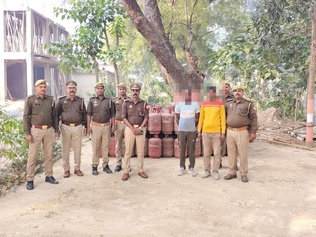 जौनपुर पुलिस को बड़ी सफलता दो अंतर्जनपदीय सातिर चोर गिरफ्तार